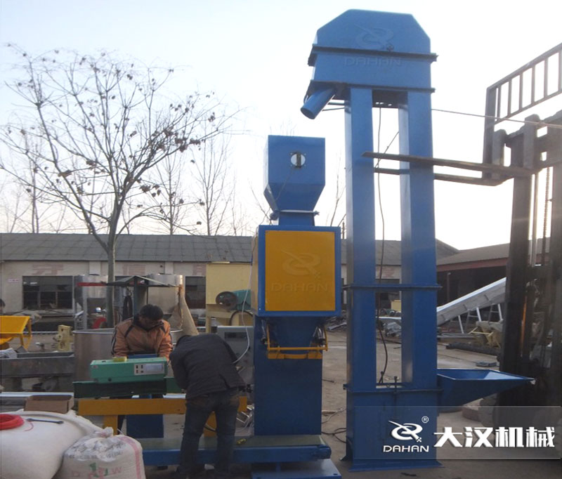 TB系列垂直斗式提升機(jī) TB系列垂直斗式提升機(jī)